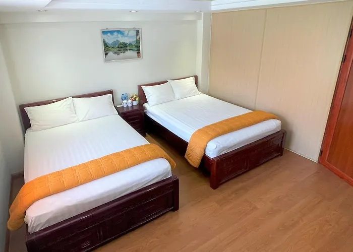 Minh Duc Tuan Chau Hotel 3*
